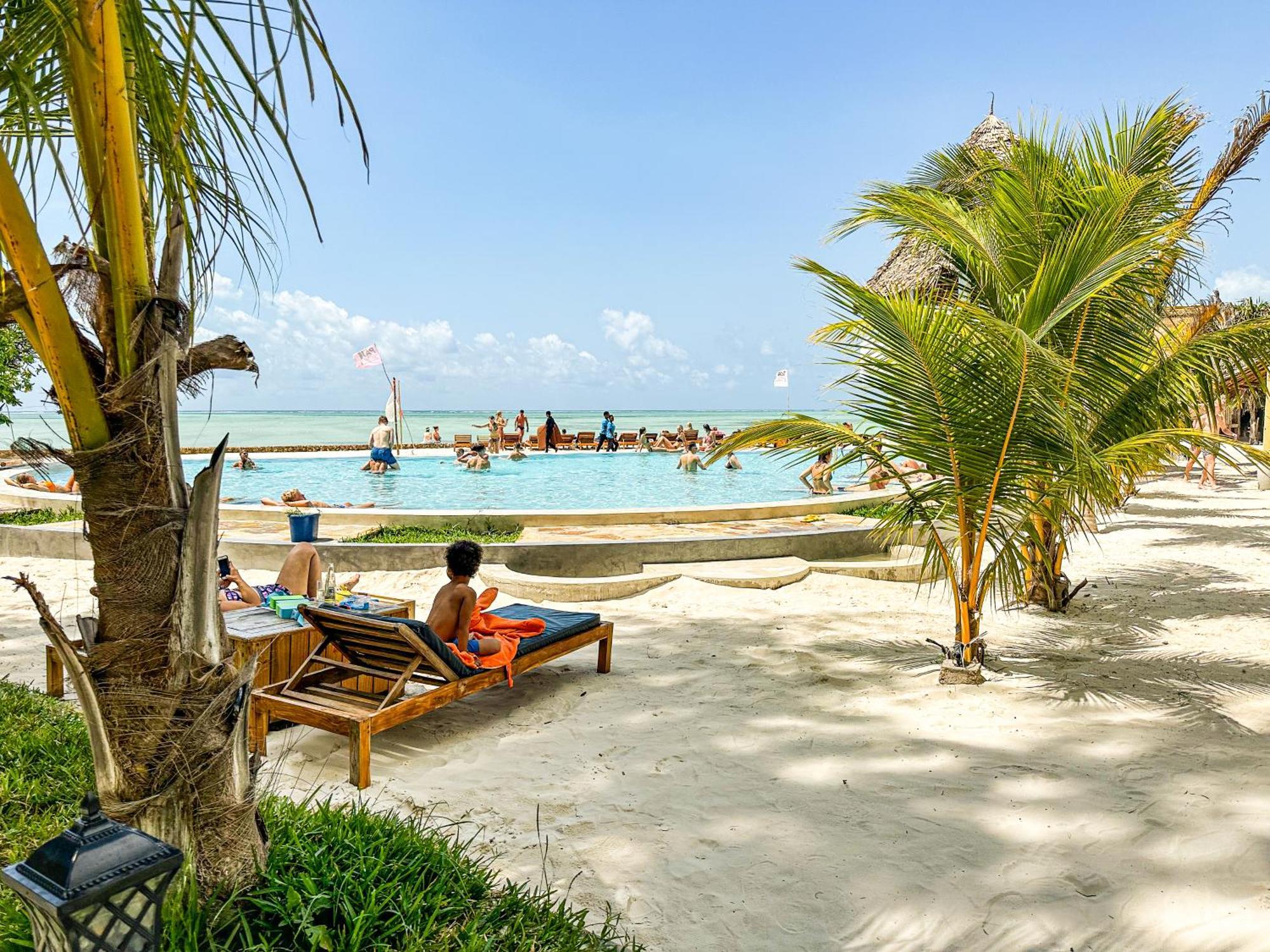 Jambo Beach Hotel Падже Экстерьер фото